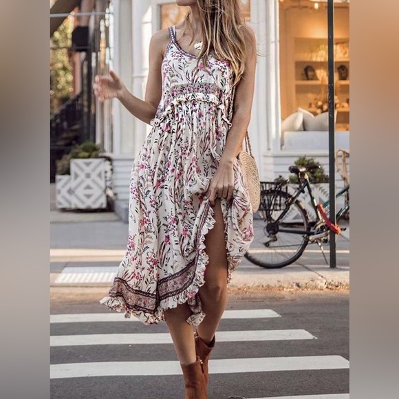 Spell Dresses & Skirts - Spell & The Gypsy Collective Maisie Strappy Dress Size Small